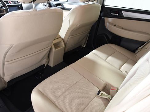 Used 2017 Subaru Outback 2.5i Premium image 27