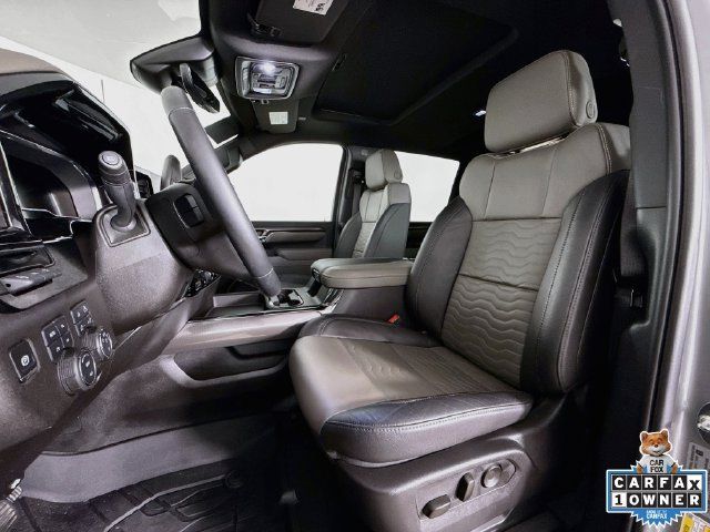 Used 2025 Chevrolet Silverado 2500 ZR2 w/ Technology Package AWD/4WD image 24