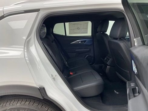 New 2026 Chevrolet Equinox EV LT image 13