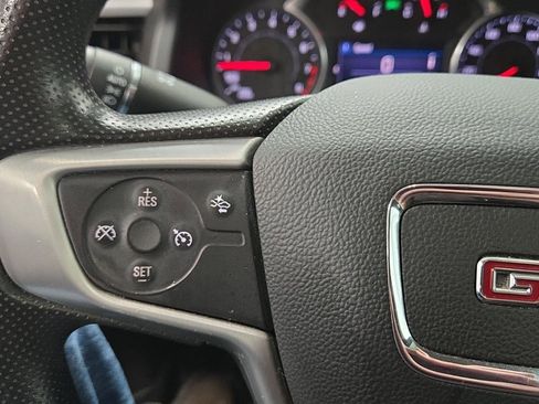 Used 2021 GMC Acadia SLE w/ Driver Convenience Package image 16