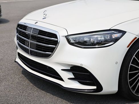 Used 2022 Mercedes-Benz S 500 4MATIC image 13