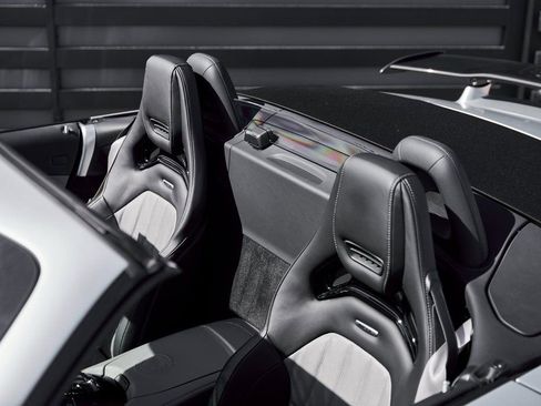 Used 2020 Mercedes-Benz AMG GT R image 23