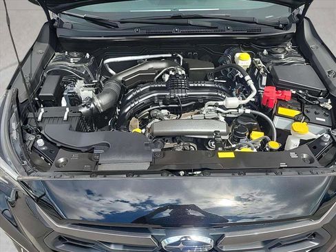 Used 2024 Subaru Crosstrek 2.0i Premium AWD/4WD image 9
