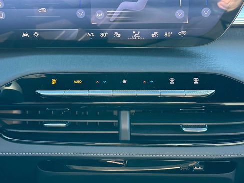 New 2026 Buick Enclave Preferred w/ Power Package image 27