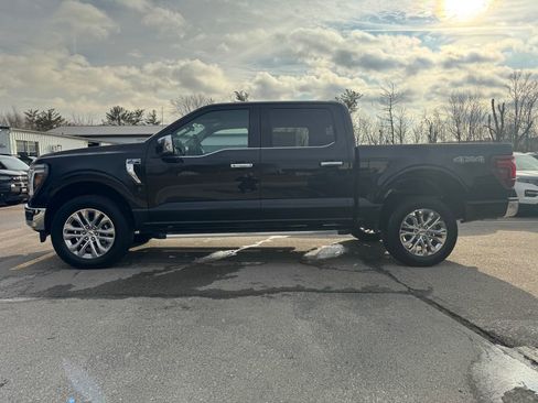 New 2025 Ford F150 Lariat w/ Equipment Group 501A Mid image 8