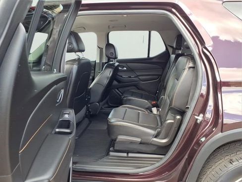 Used 2018 Chevrolet Traverse LT AWD/4WD image 11