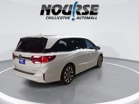 Used 2026 Honda Odyssey Elite image 8