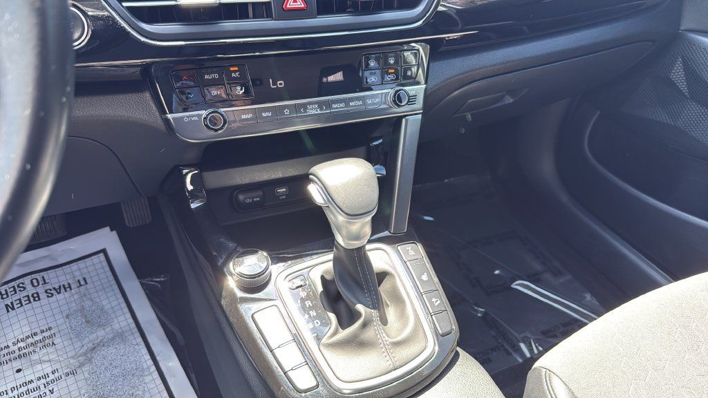 Used 2024 Kia Seltos S AWD/4WD image 15
