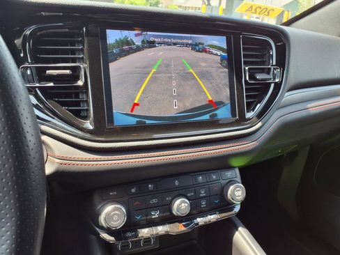 Used 2024 Dodge Durango GT image 10