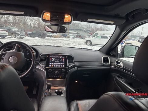 Used 2020 Jeep Grand Cherokee Limited w/ Trailer Tow Group IV image 16