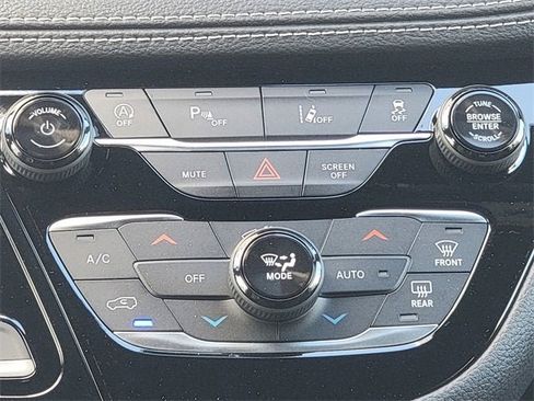 New 2026 Chrysler Pacifica Select image 29