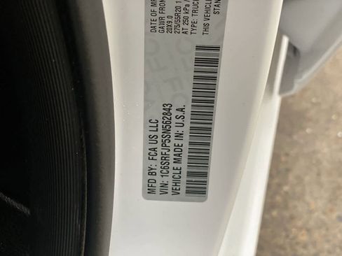 Used 2025 RAM 1500 Laramie image 29