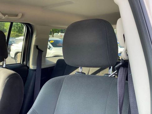 Used 2016 Jeep Patriot Latitude AWD/4WD image 24
