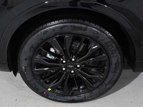 New 2025 Ford Escape ST-Line Elite w/ Premium Technology Package image 24