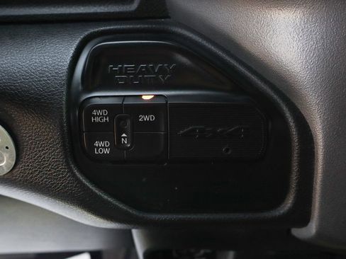 Used 2021 RAM 2500 Big Horn image 32