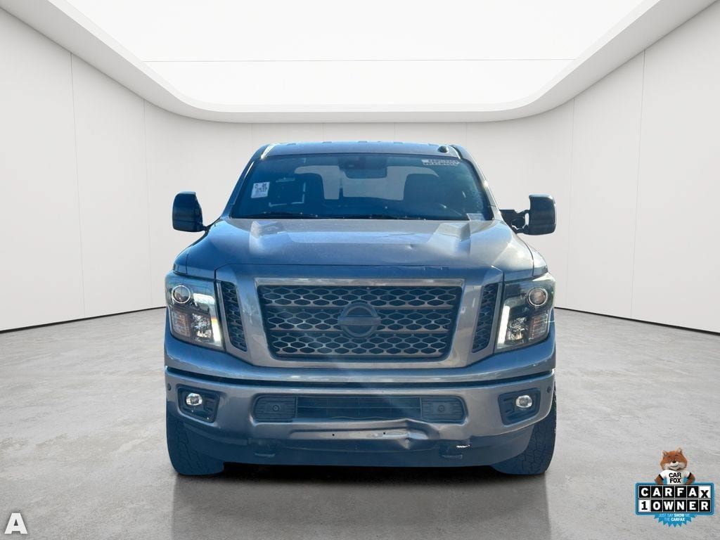 Used 2019 Nissan Titan SL w/ Midnight Edition AWD/4WD image 8