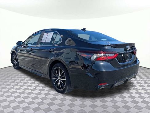 Used 2024 Toyota Camry SE w/ Convenience Package FWD image 5
