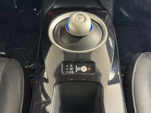 Used 2013 Nissan Leaf SL w/ Premium Pkg FWD image 16
