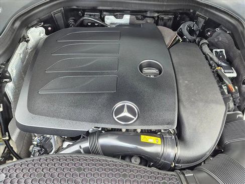 Certified 2022 Mercedes-Benz GLC 300 image 21
