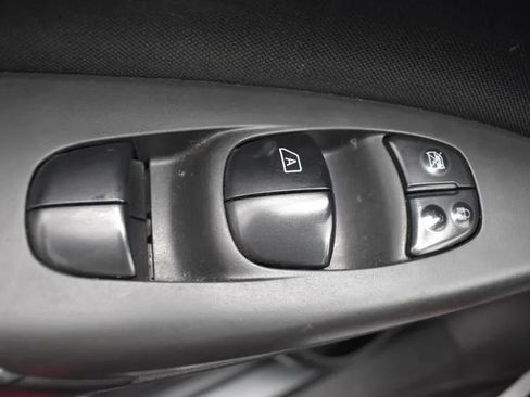 Used 2019 Nissan Sentra SV FWD image 20