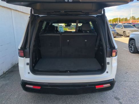 Used 2023 Jeep Wagoneer Series II w/ Convenience Group I image 34