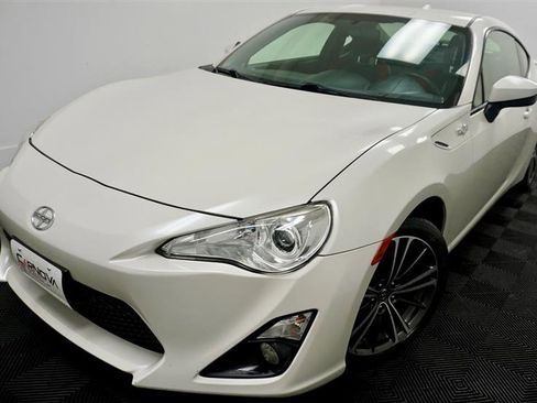 Used 2015 Scion FR-S image 34