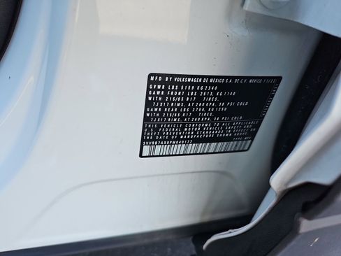 Used 2023 Volkswagen Tiguan S image 9