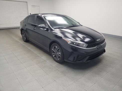Used 2023 Kia Forte LXS FWD image 11