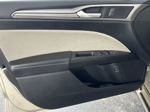 Used 2018 Ford Fusion S image 33