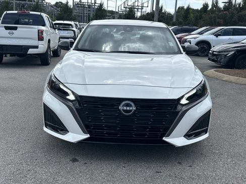 New 2026 Nissan Altima 2.5 SV FWD image 2