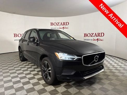 Used 2020 Volvo XC60 T5 Momentum FWD image 1
