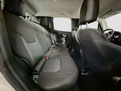 Used 2020 Jeep Renegade Sport w/ Sport Appearance Group FWD image 27