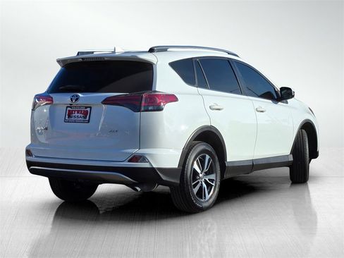 Used 2018 Toyota RAV4 XLE w/ Plus Extra Value Package image 4