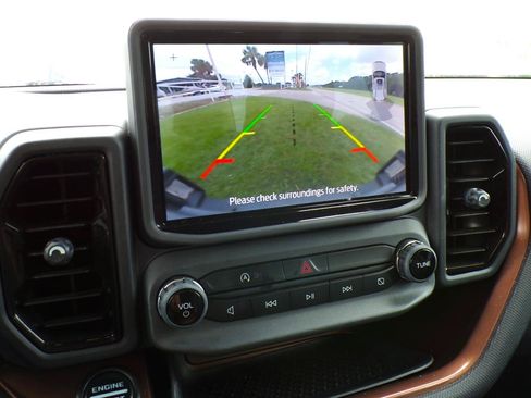 Used 2022 Ford Bronco Sport Outer Banks w/ Tech Package AWD/4WD image 13