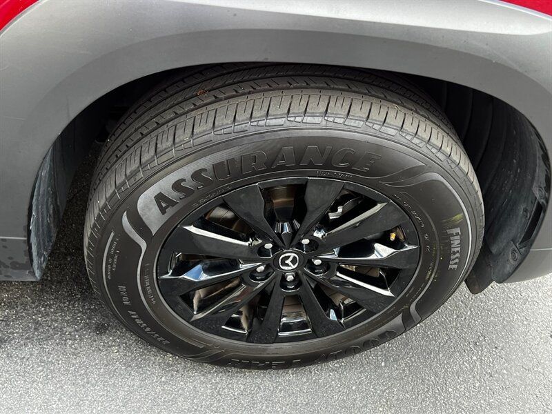 Used 2025 MAZDA CX-50 AWD 2.5 S w/ Premium Package image 11
