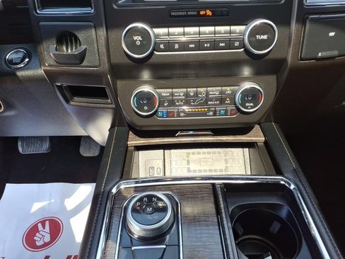 Used 2021 Ford Expedition Limited AWD/4WD image 21