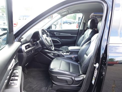 Used 2020 Kia Telluride LX AWD/4WD image 18