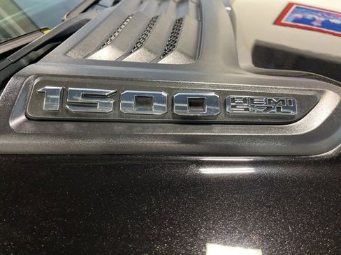 Used 2019 RAM 1500 Laramie image 9