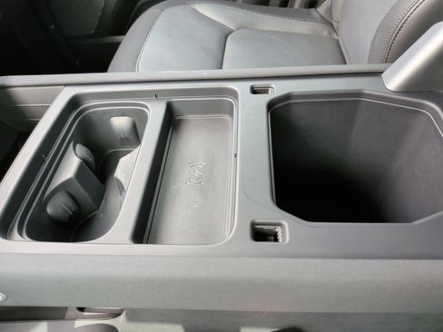 Used 2023 Land Rover Defender 110 X-Dynamic SE image 22