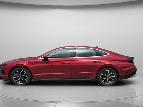 Used 2024 Hyundai Sonata SEL FWD image 4