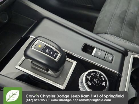 Used 2024 Mitsubishi Outlander SE image 27