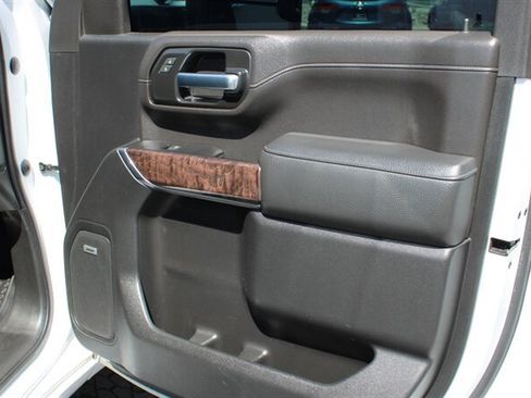 Used 2020 GMC Sierra 2500 Denali w/ Denali Ultimate Package AWD/4WD image 36