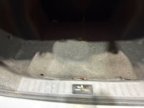 Used 2020 Nissan Versa S image 34