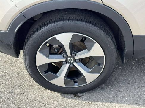 Certified 2023 Volvo XC40 B5 Plus w/ Driver Assist Package AWD/4WD image 7