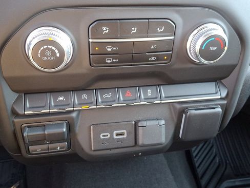 Used 2023 GMC Sierra 1500 Pro w/ Graphite Edition image 16