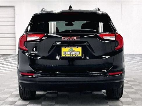 Used 2023 GMC Terrain SLE w/ Driver Convenience Package FWD image 5