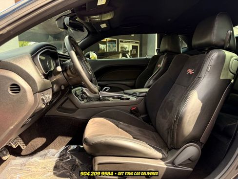 Used 2016 Dodge Challenger R/T Scat Pack w/ Leather Interior Group RWD image 27