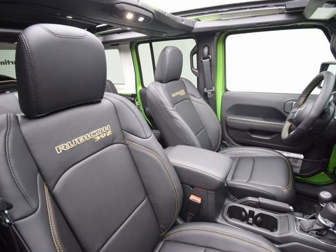 New 2025 Jeep Wrangler Unlimited Rubicon 392 image 18