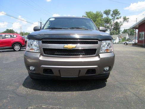 Used 2012 Chevrolet Suburban LT AWD/4WD image 13