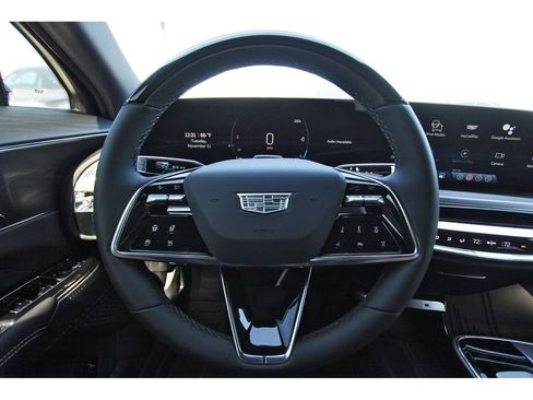 New 2026 Cadillac Lyriq Luxury image 14